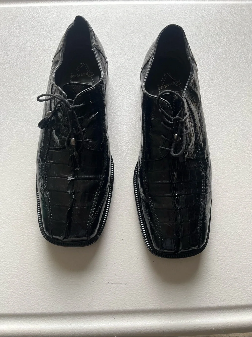 Men's Black Croc-Embossed Leather Derbys